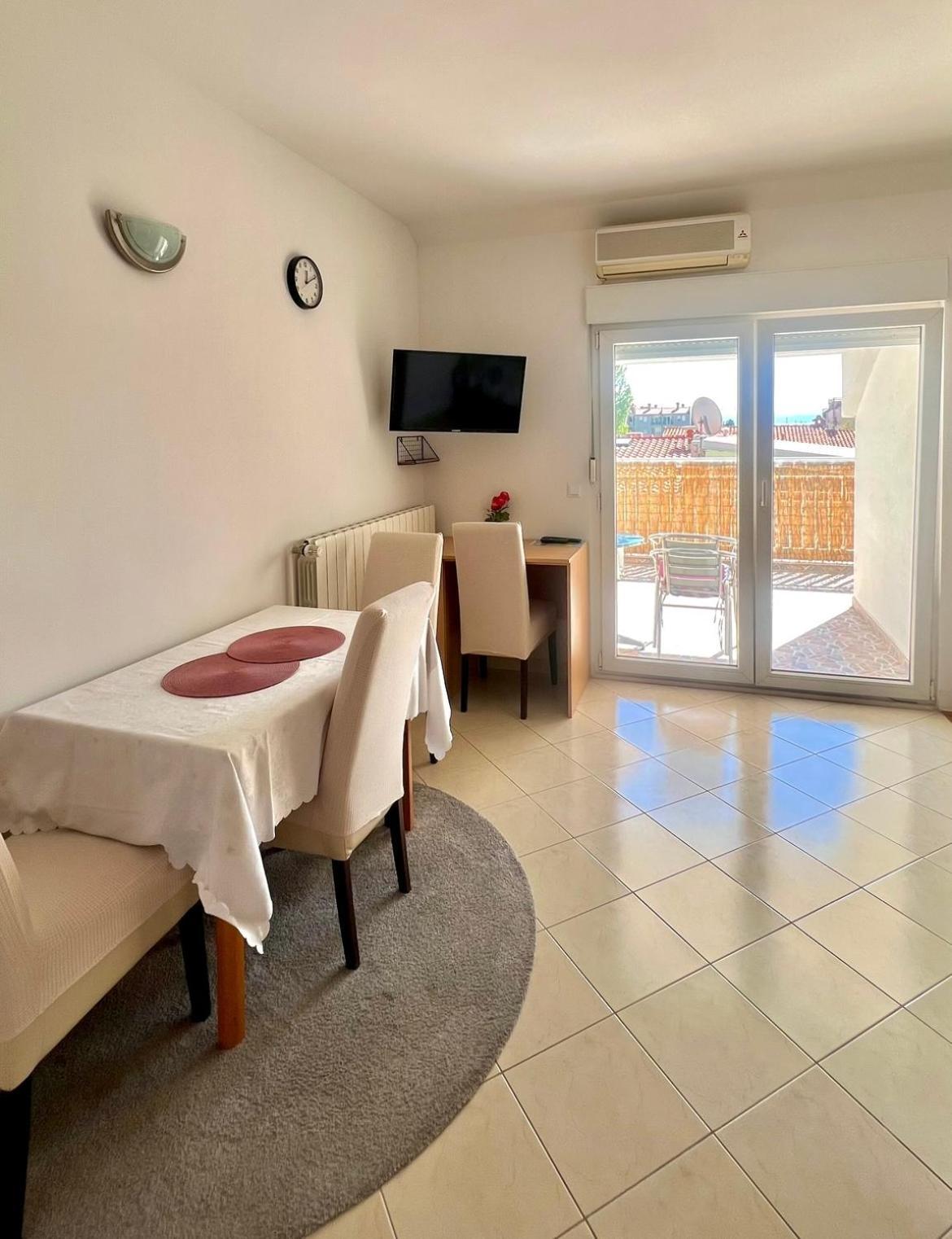Apartments Neven Omiš Dış mekan fotoğraf